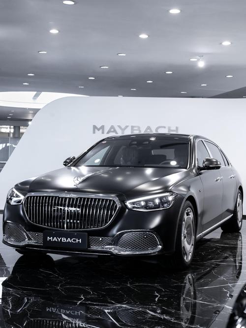 深圳福田区福畅缘企业管理咨询岚图汽车的售后服务让用户无忧出行，迈巴赫未来的豪华车趋势